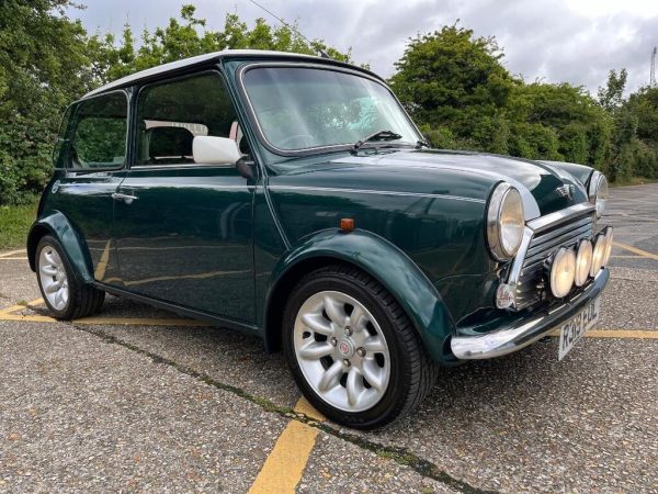 1997 Classic Rover Mini Cooper Sportspack. 1275cc. BRG. 41k. FSH. Stunning