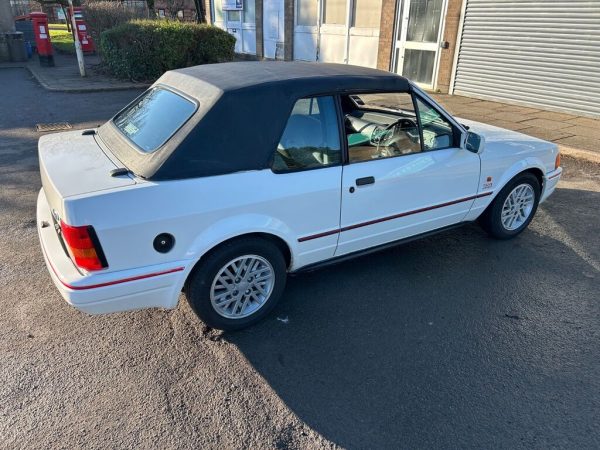 Ford escort 1.6i (xr3i) cab