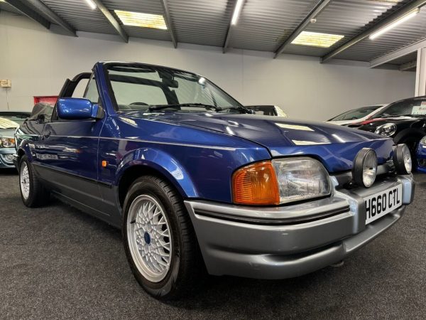 1990 Ford Escort XR3i Cabriolet Collectors Classic Iconic Soft-Top