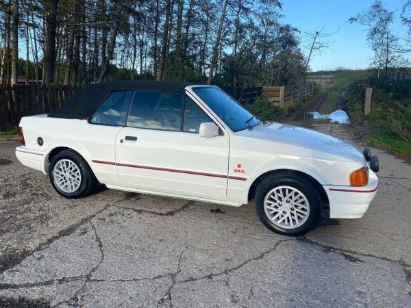 Ford Escort 1.6 XR3i All Blue 2dr Petrol Manual