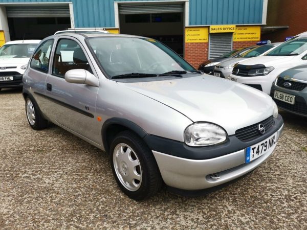 VAUXHALL OPEL CORSA 1.2 HATCHBACK 1999 T REG SILVER MANUAL LEFT HAND DRIVE